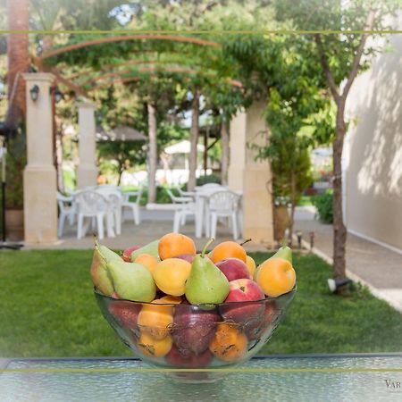 פלטאנס Varvaras Diamond Hotel מראה חיצוני תמונה
