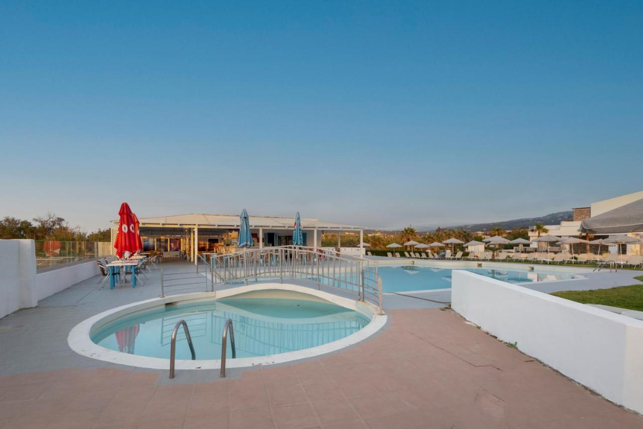 פלטאנס Varvaras Diamond Hotel מראה חיצוני תמונה