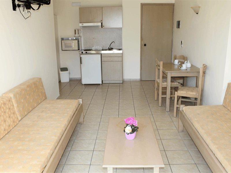 פלטאנס Varvaras Diamond Hotel מראה חיצוני תמונה