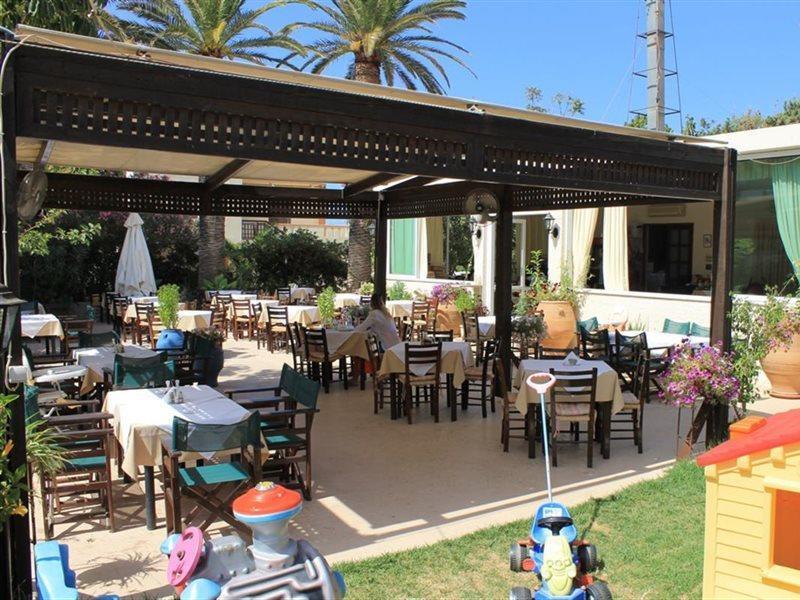 פלטאנס Varvaras Diamond Hotel מראה חיצוני תמונה