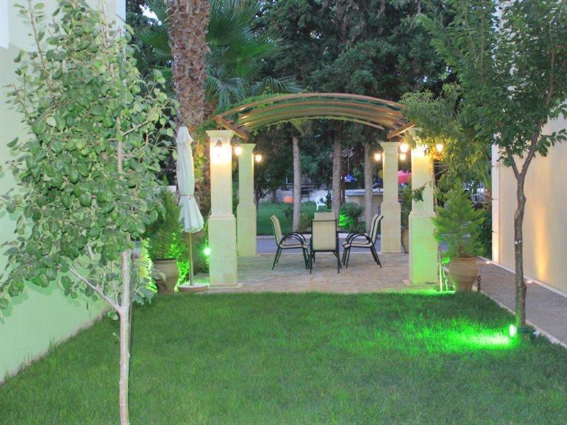 פלטאנס Varvaras Diamond Hotel מראה חיצוני תמונה