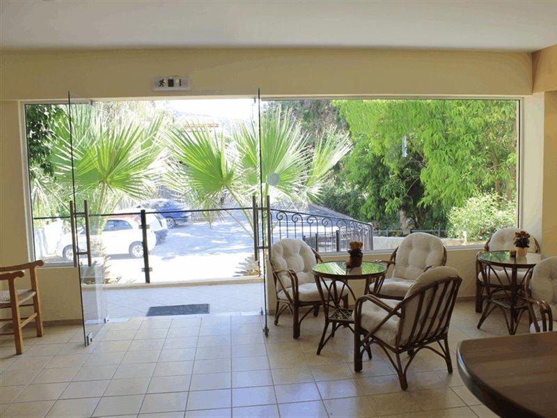 פלטאנס Varvaras Diamond Hotel מראה חיצוני תמונה