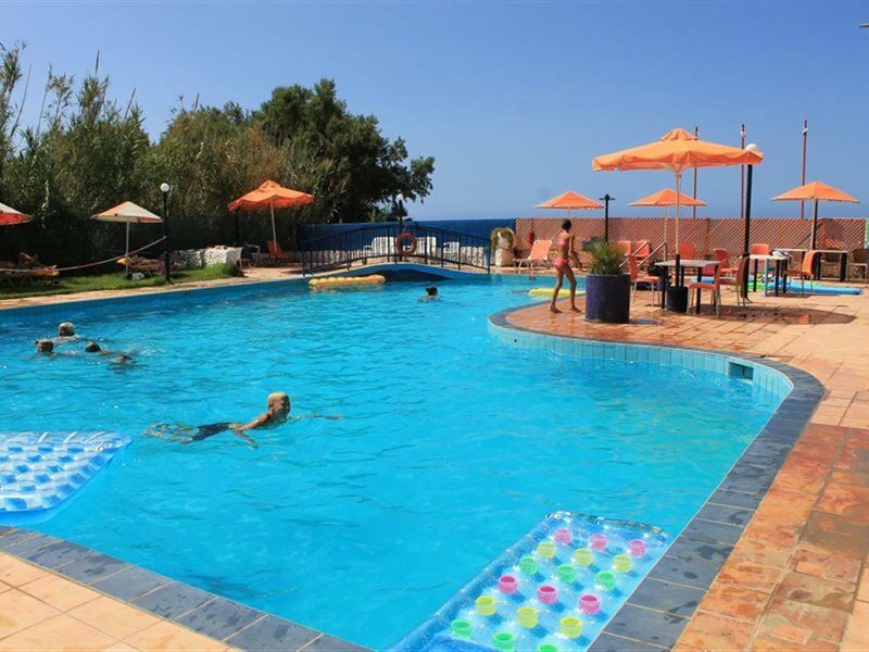פלטאנס Varvaras Diamond Hotel מראה חיצוני תמונה